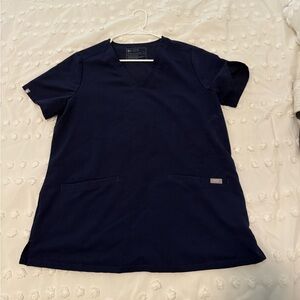 Figs Casma Three-Pocket Scrub Top™ Navy